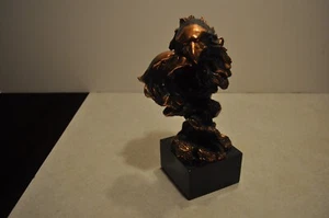 Two Eagle Heads on Marble Engravable Base - Picture 1 of 7