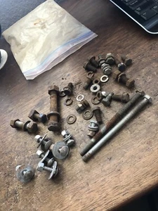 1947 1948 1949 1950 1951 1952 CHEVROLET GMC TRUCK MISC Hardware Genuine BOLTS - Foto 1 di 3