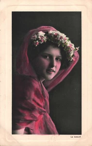 Antique Edwardian Glamour Tinted Postcard Girl Head Scarf Flowers Band La Beaute - Picture 1 of 2