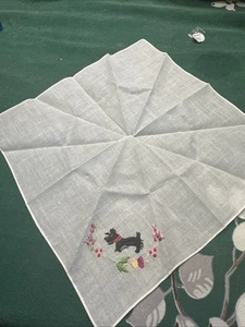Taschentuch weiß Taschentuch Hund Terrier bestickt quadratisch 10” x 10” - Bild 1 von 3
