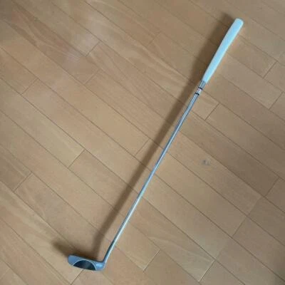 Yes C-Groove Sophia Putter 35 inch U.S. Patent  - Image 1 of 4