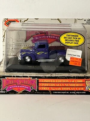 Camioneta Chevrolet C-3100 1953 Road Champs Billboards escala 1:43 con vitrina Foto 1 de 4