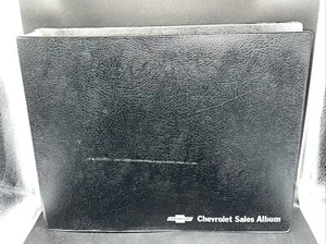 Original 1970 Chevrolet Sales Manual Corvette Chevelle Camaro Nova Color/Fabric - Bild 1 von 13