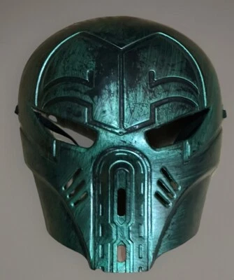 Greenbrier International Hard Shell Scary Mystery Face Mask Good - Image 1 of 3