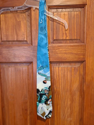 Vintage Philadelphia Eagles Tie NFL Team Ron Jaworski 1981 Made In USA Cover