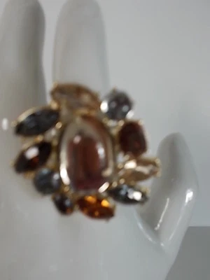 Anillo de cóctel Banana Republic grande cristal bronce talla 6 nuevo sin etiquetas $49 Foto 1 de 4