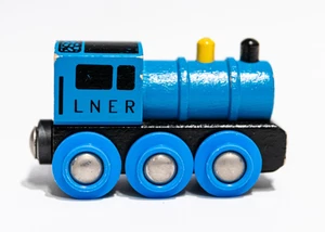 BRIO LNER London North Eastern Railway Wooden Engine #33410 - Picture 1 of 8
