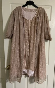 Vintage 1950s Artemis Peignoir Set – Beige Lace Robe & Soft Pink Nylon Nightgown - Picture 1 of 9