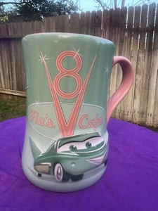 Disney California Adventures V8 Flo’s Cafe Cars Land Mug Cup Pixar Movie - Foto 1 di 6