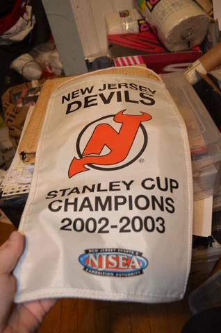 NEW JERSEY DEVILS 2003 STANLEY CUP CHAMPIONS 18" BANNER Cover