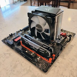 Lot carte mère PC gamer, RAM, CPU et refroidisseur neuf - Photo 1/11