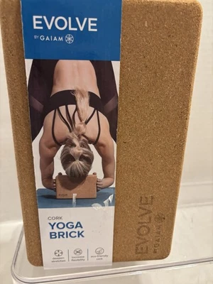 Ladrillos de yoga de corcho evolucionan de Gaiam Foto 1 de 4