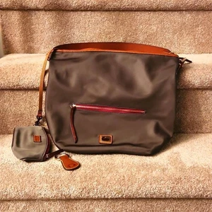 Dooney & Bourke "Wayfarer" Green Hobo Shoulder Bag w/ Keychain & Pouch - Picture 1 of 12