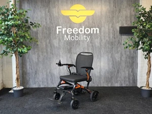 ⭐️DNK Carbon Fibre, Lightweight, Folding Power Chair, Made By MITSUBISHI! - Picture 1 of 9