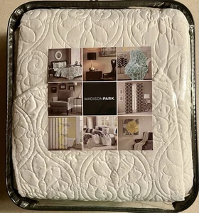 Madison Park Quebec Twin Bedspread Set MP13-6128 White Quilted NEW - Picture 1 of 2
