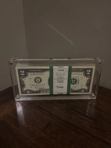 100 TWO DOLLAR BILLS BEP PACK - $2 UNCIRCULATED SEQUENTIAL- DISPLAY CASE - Picture 1 of 2