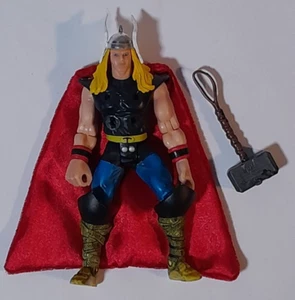 1999 Marvel Comics Collectors Edition Avengers Mighty Thor Action Figure - Picture 1 of 2