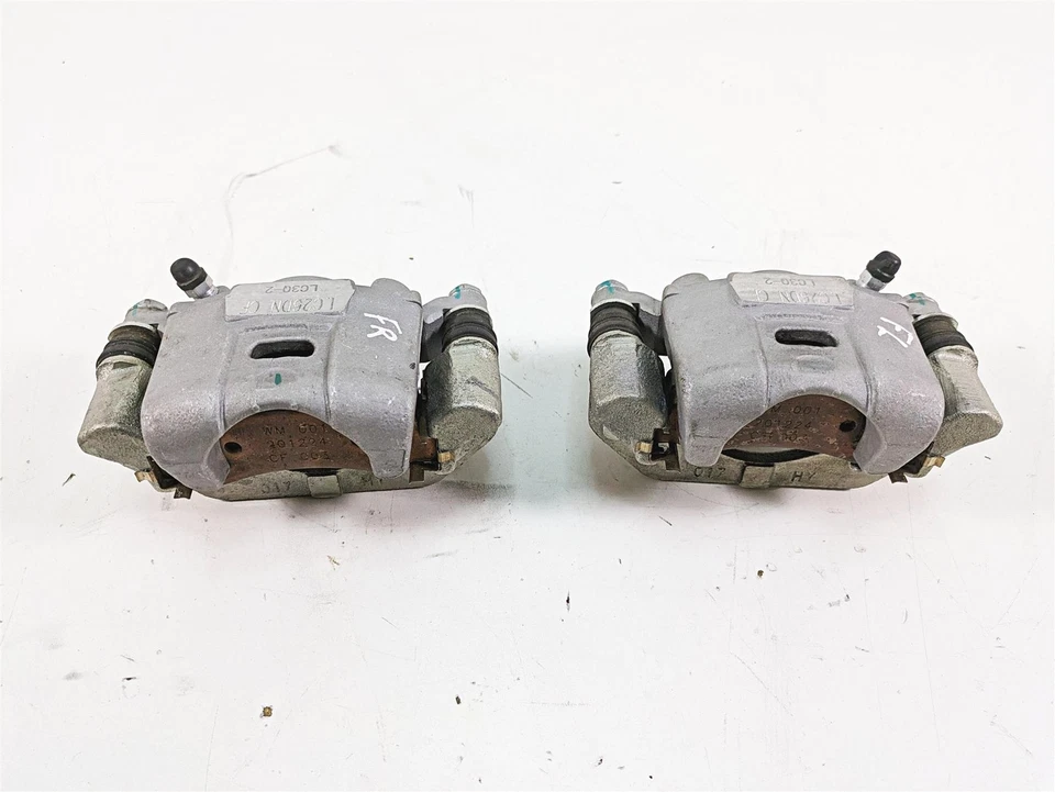 2021 CFMoto Zforce 500 Trail Front Brake Caliper Set 7020-081040-10000 Foto 1 de 4