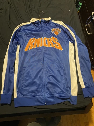 Vintage New York Knicks Sweater Cover