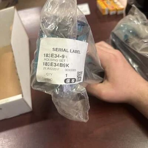 Housing Set 18E34-9 - Picture 1 of 1