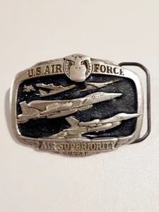 VINTAGE US AIR FORCE GÜRTELSCHNALLE - 1983 - MASSIV ZINN - GESCHICHTE DER USAF / SERIE NO AUF RÜCKSEITE - Bild 1 von 2