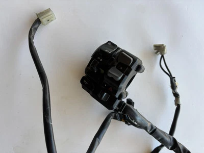 15-19 Yamaha YZF R1 Left Handlebar Switch Control Mode Button Light Switch - Image 1 of 4