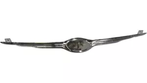 CHRYSLER MEDALLÓN ALADO 4857406AA NUEVO OEM - Imagen 1 de 2