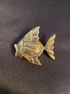 Vintage Damascene Toledo Gold Spain Fish Majorca Pearl Belly Pin Brooch - Picture 1 of 6