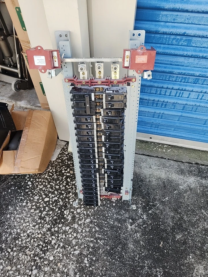  面板带断路器 (37)  — 第 1/4 张图片