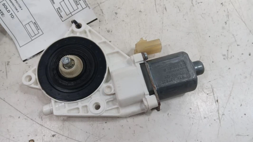 Motor de ventana eléctrica derecha pasajero para Dodge Dart 13-16 Foto 1 de 4