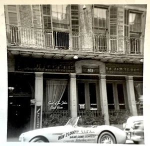 Vintage 1950er Foto OFC Whiskey Wettbewerb Werbung auf Austin Healey Auto French Quarter - Bild 1 von 3