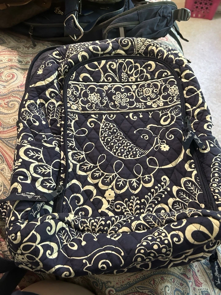 Mochila grande para computadora portátil Vera Bradley en Twirly Birds Foto 1 de 2