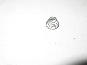 LIONEL POST-WAR 671-151 - CONICAL TRUCK SPRING FOR TURBINE LOCOS  NEW - B8 - Picture 1 of 1