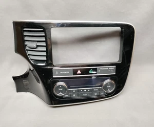 2019 Mitsubishi Outlander Heater/AC Climate Control Bezel w/Vent 7820B247XA - Bild 1 von 4