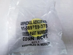Amphenol Aerospace #91-569789-37H Cylindrical Connector / Printed Circuit Board - Picture 1 of 6