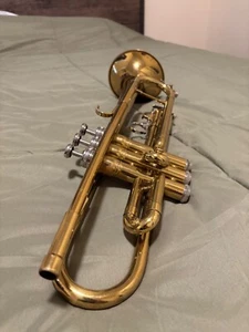 Conn 22B Trumpet With Case & 7 CMouthpiece Accessories Made In USA - Picture 1 of 11