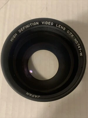 Lente convertidor de video de alta definición Tundra HD747-W 0,7X con estuche * 49 mm - 52 mm  Foto 1 de 4