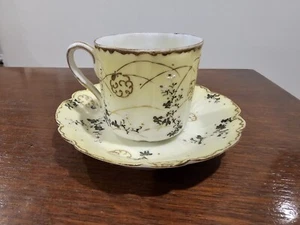 Demitasse Porcelain vintage tea cup_hand painted_yellow with gold. Daisy's? - Picture 1 of 12