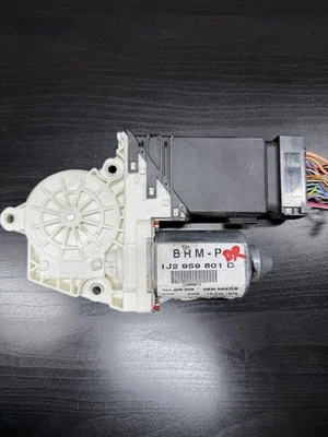 Motor de janela de porta Volkswagen Beetle RF 1J2 959 801 D - Imagem 1 de 4