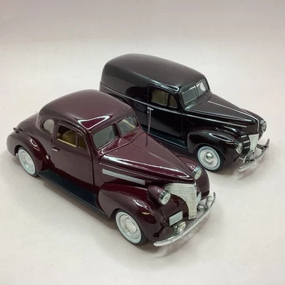 1939 Chevrolet Coupe & Ford Sedan Delivery 1:24 Model Diecast Cars (9B) MO#8767 - Image 1 of 4