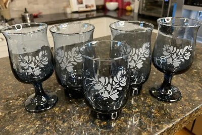 Lote de 5 vasos grabados Pfaltzgraff Yorktowne Blue Drinkware Barware Foto 1 de 4