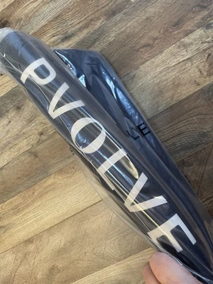 Nueva alfombrilla de precisión Pvolve - Equipo de entrenamiento en casa, alfombrilla de goma de 4,6’ X 4’ X 2,2 mm Foto 1 de 4