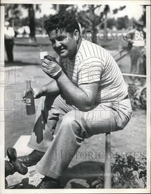 1946 Press Photo Ed Porky Oliver at a golf course - nes26222