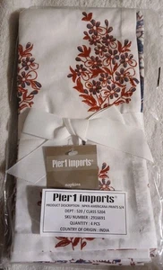 Juego de 4 servilletas Pier One tela estampado americano nuevas nunca usadas nuevas con etiquetas florales        - Imagen 1 de 4