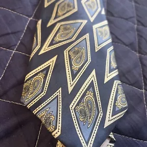 JT BECKETT men’s Necktie Tie Paisley Floral Design 56 X 3.75” - Picture 1 of 4