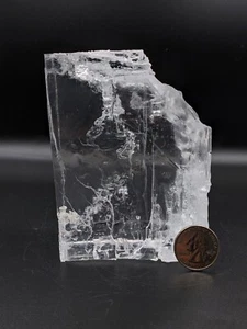Halite crystal with water and ancient organisms inside,a very rare 604 g - Picture 1 of 11