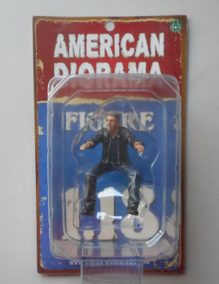 Figura BIKER BULL DOG AMERICAN DIORAMA ESCALA 1:18 4" HOMBRE CHICO MASCULINO Figura Foto 1 de 1
