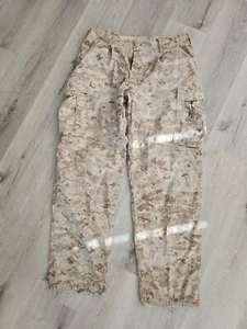 USMC Combat Uniform MCCUU Pants Trouser Desert Camo MARPAT Size Medium Regular - Picture 1 of 11