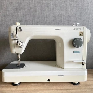 Macchina da cucire professionale USATA JUKI TL-90 SPUR90 punto di bloccaggio con regolatore a piedino - Foto 1 di 6