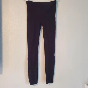 Leggings Assets Red Hot Label By Spanx negros modeladores talla S - Imagen 1 de 7